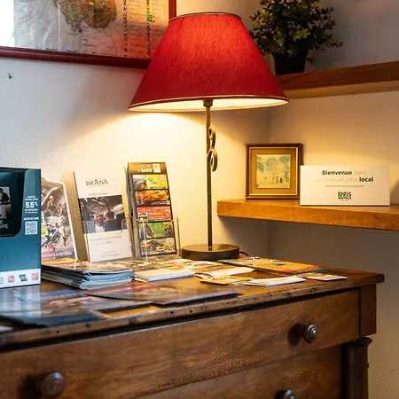 Logis Baratxartea Hotel 2*