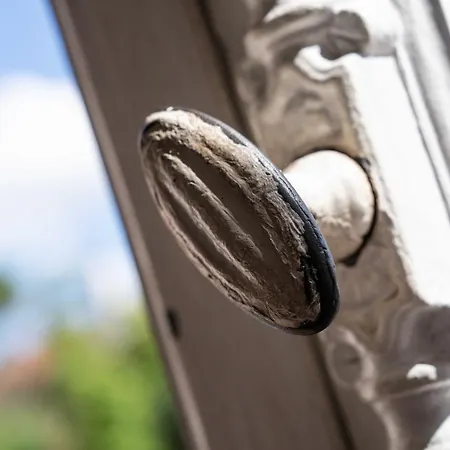 Logis Baratxartea ホテル