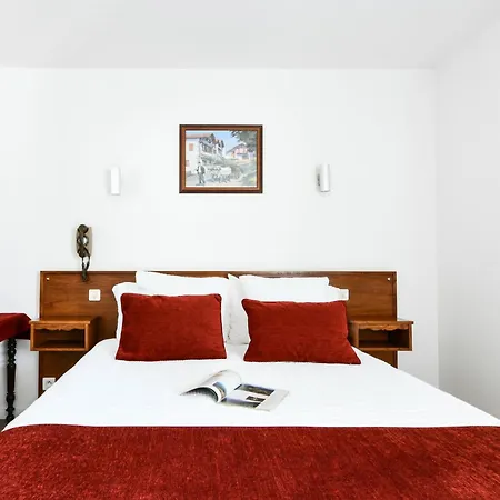 Logis Baratxartea Hotel Sare