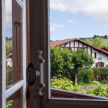 Logis Baratxartea 2*