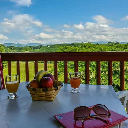 Hotel Logis Baratxartea 2*