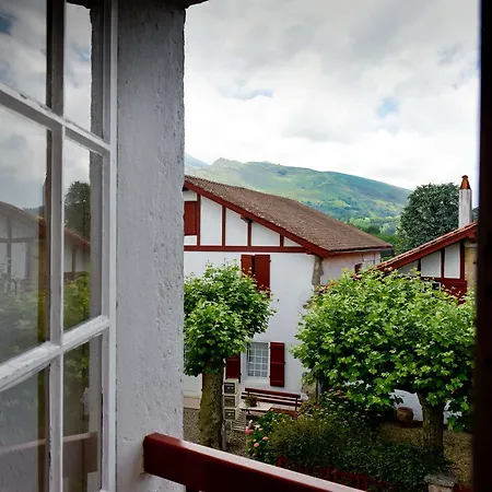 Logis Baratxartea Sare