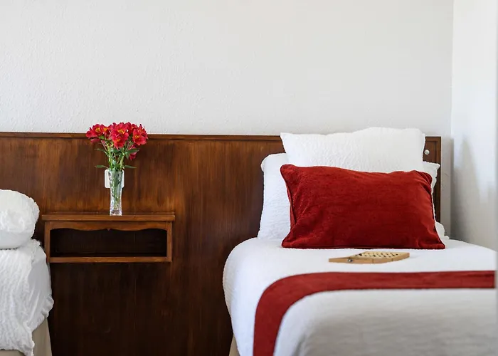 Logis Baratxartea Hotel Sare