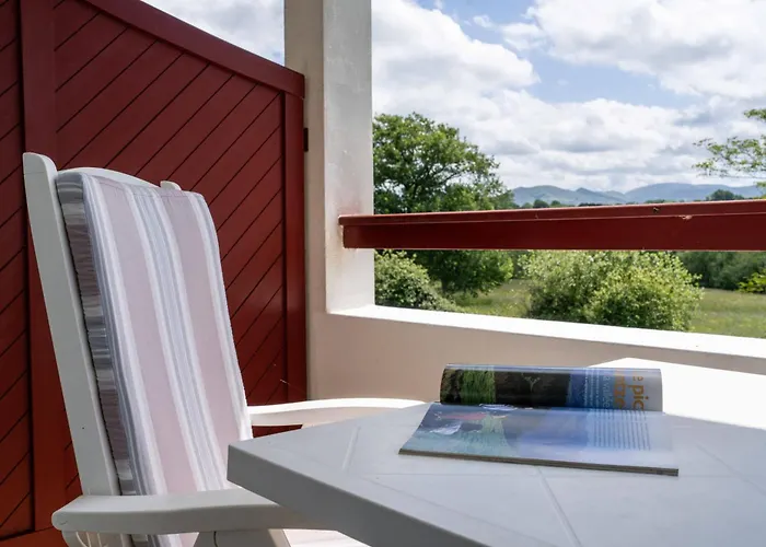 Logis Baratxartea 2*