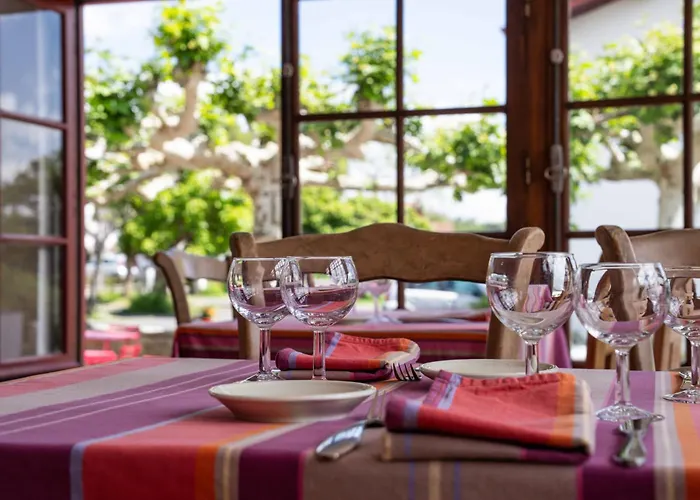 Logis Baratxartea 2* Sare