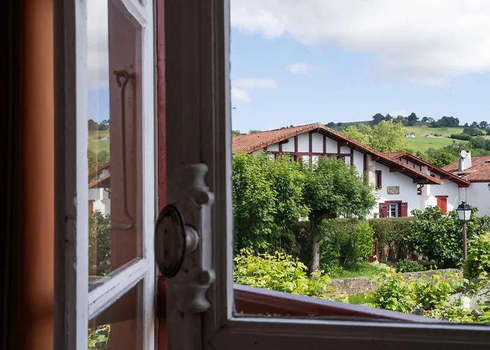 Logis Baratxartea 2*