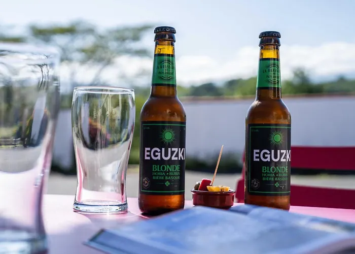 Hotel Logis Baratxartea 2*